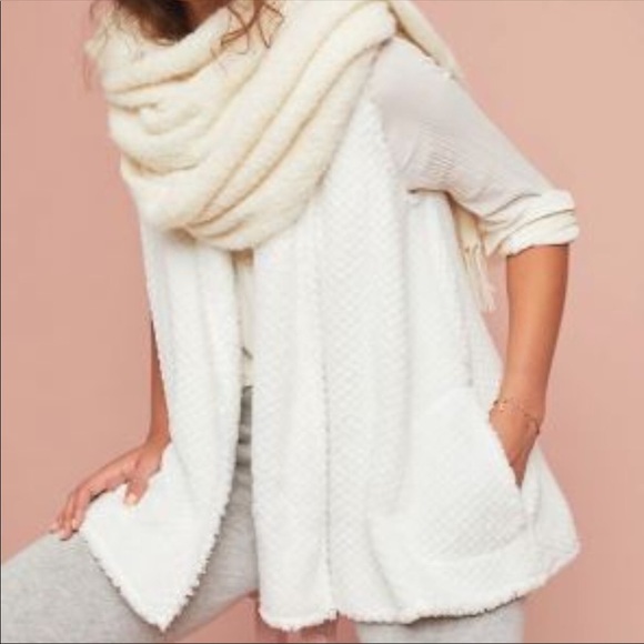Anthropologie Jackets & Blazers - NWT Anthropologie Sherpa Vest by Saturday Sunday SZ M